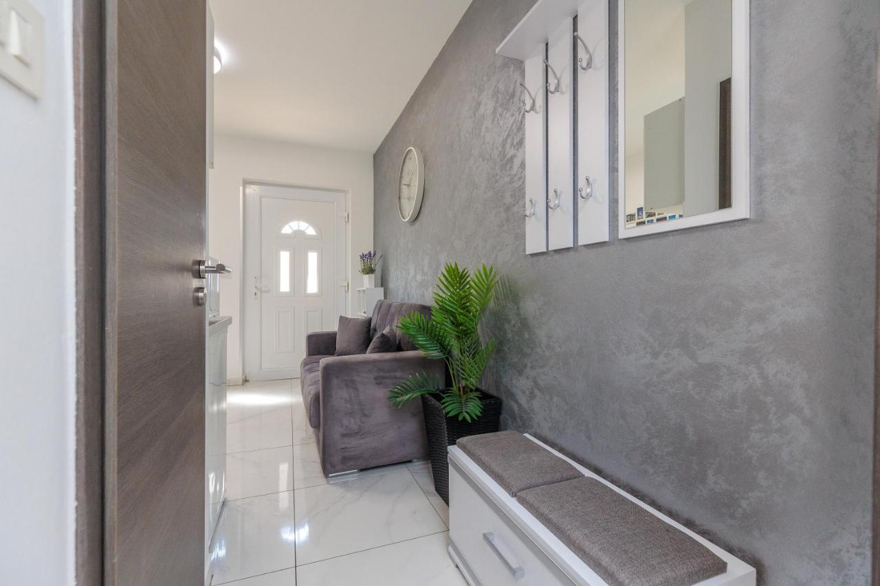 Apartment Ema Zadar Buitenkant foto